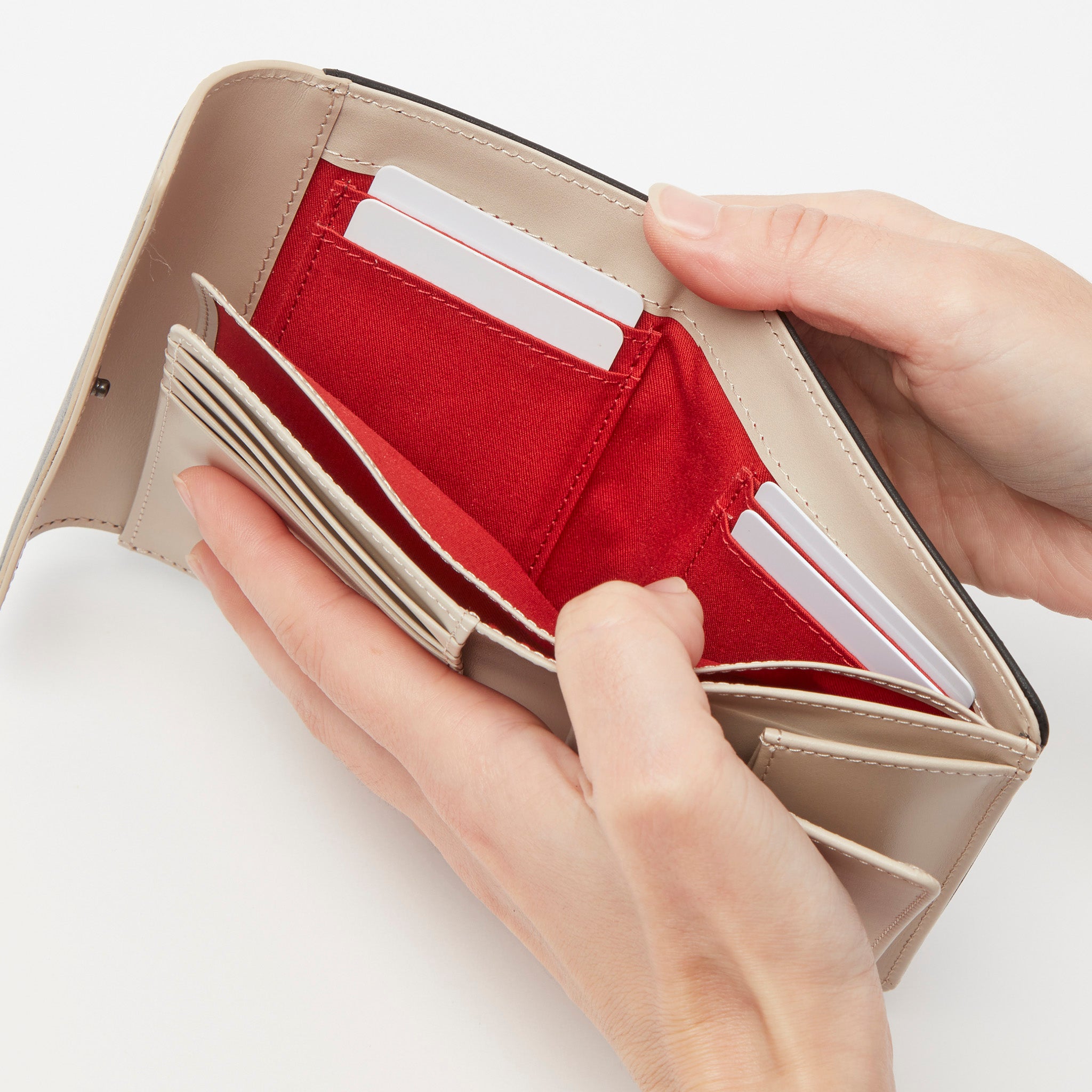 アラディノ 二つ折り財布 5470601