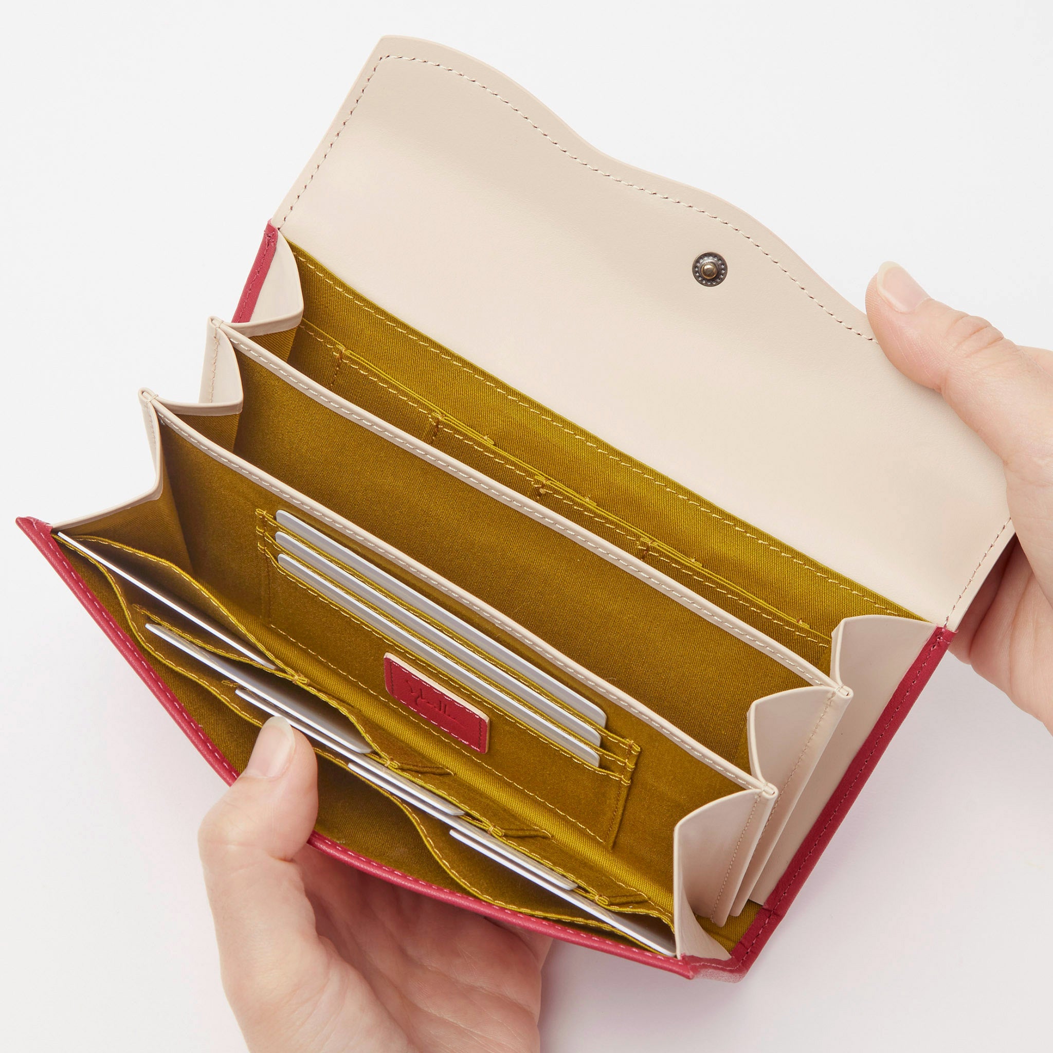 アラディノ 長財布 5470602