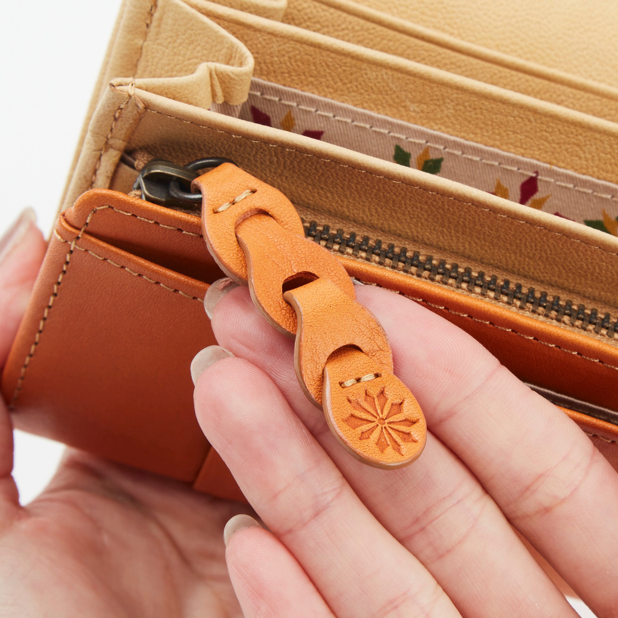 ラーナ　長財布　5471172