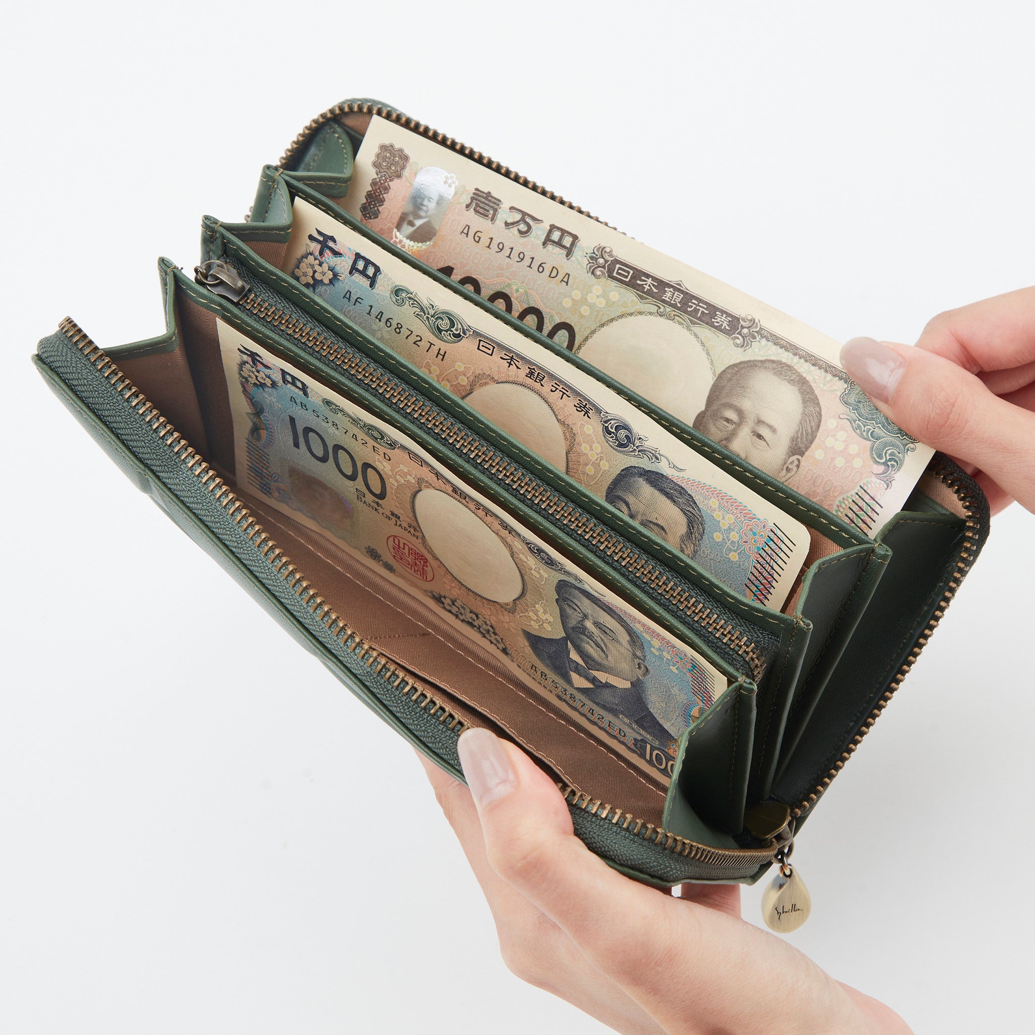 シルクロ　ラウンドファスナー長財布　5471232