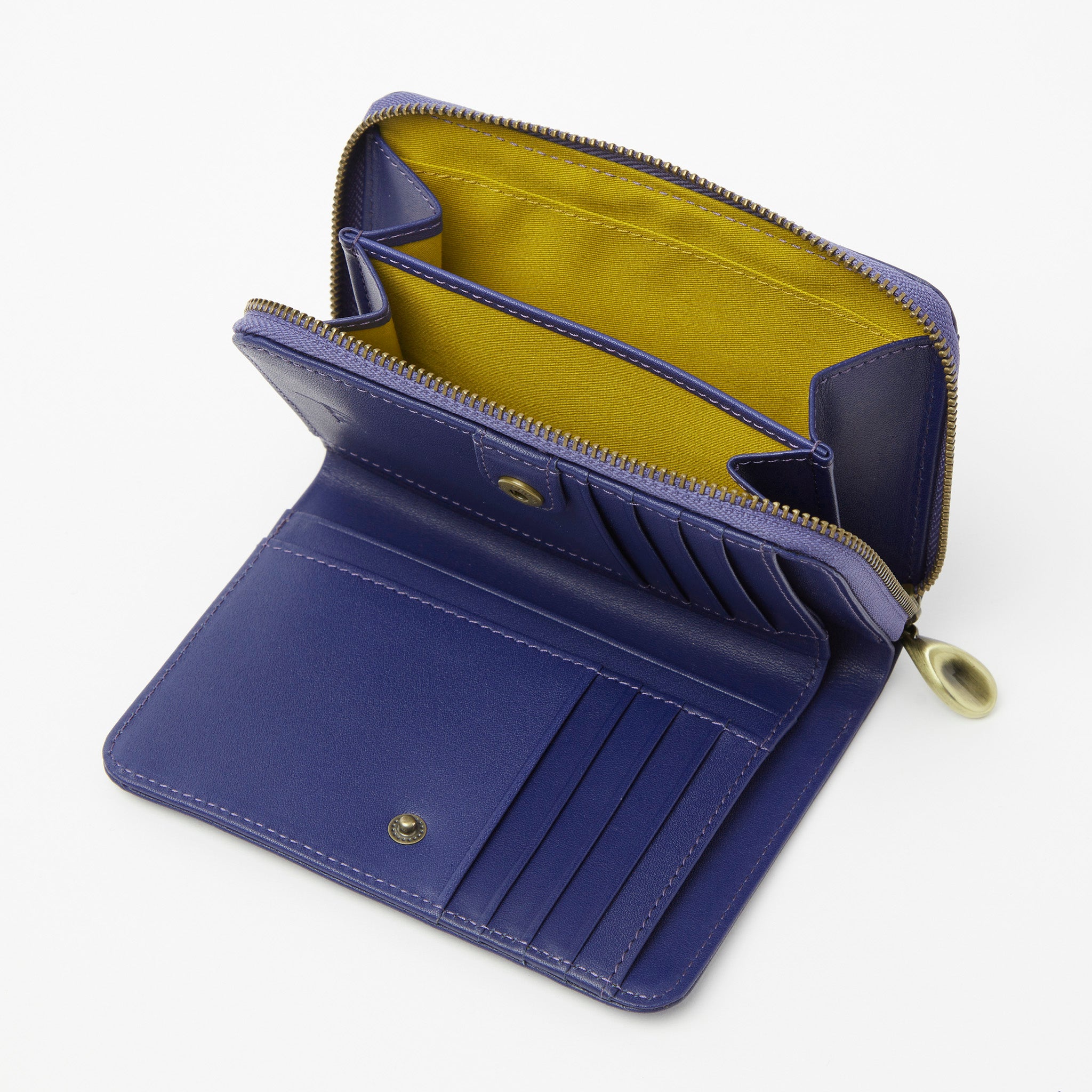 Sybilla シルクロ　二つ折り財布　5471234