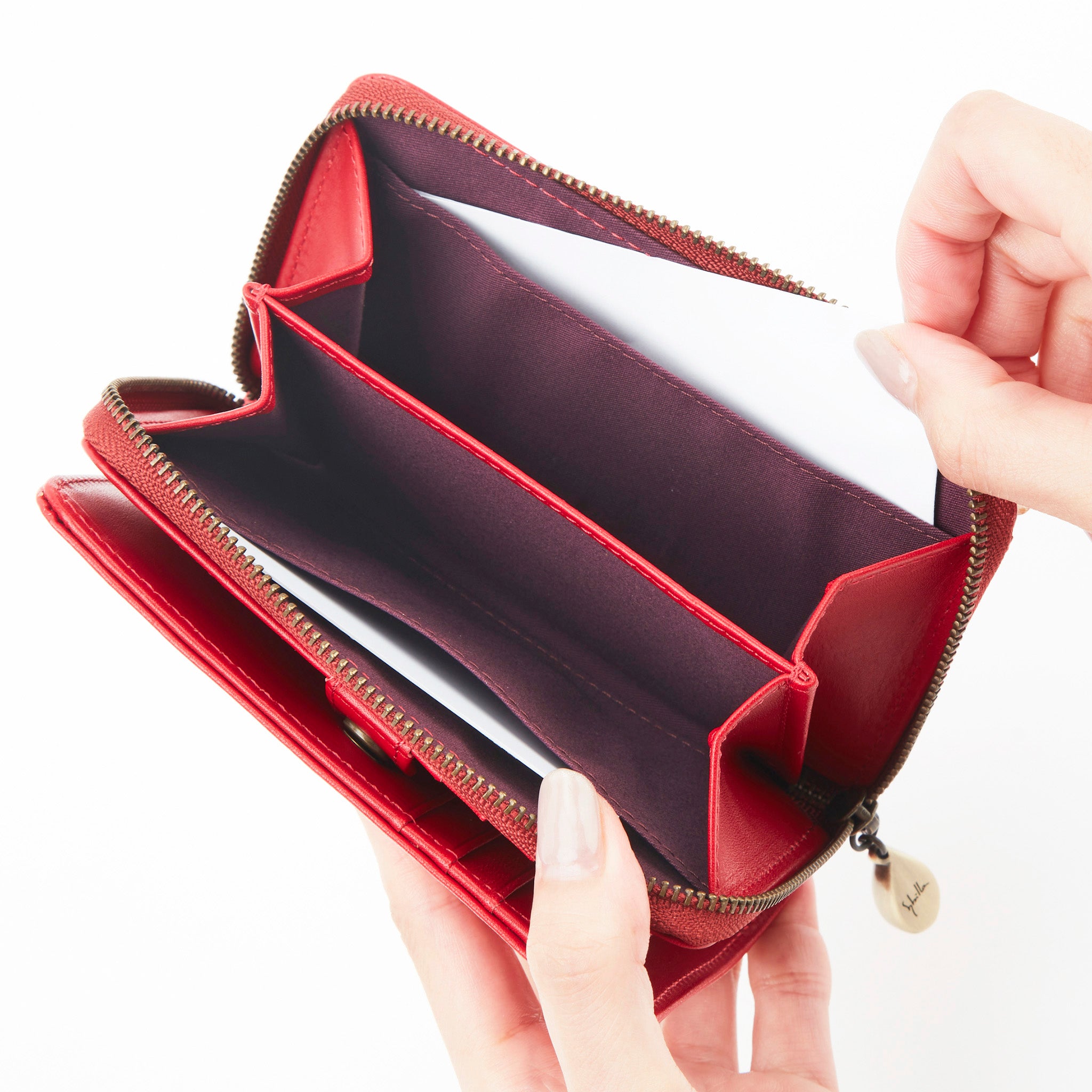 シルクロ　二つ折り財布　5471234