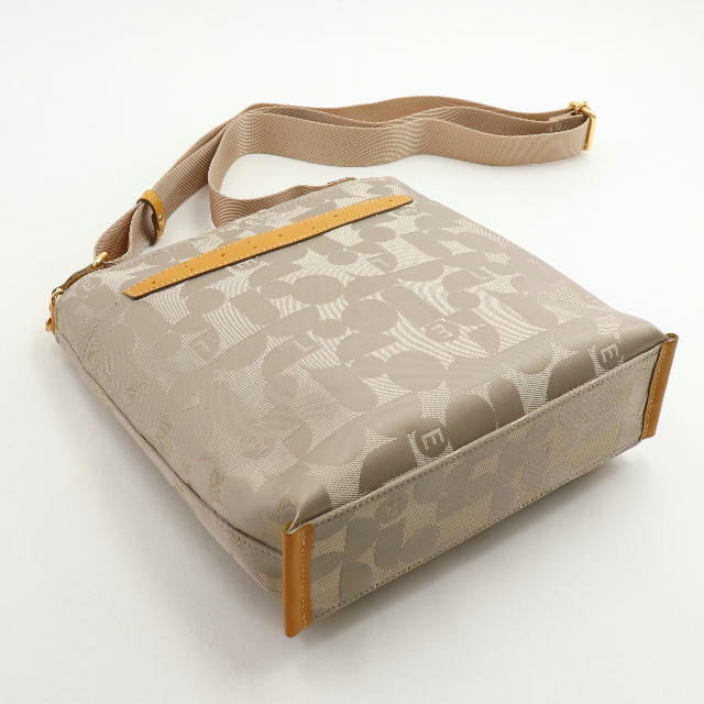 シェリール　ショルダーバッグ　6430877