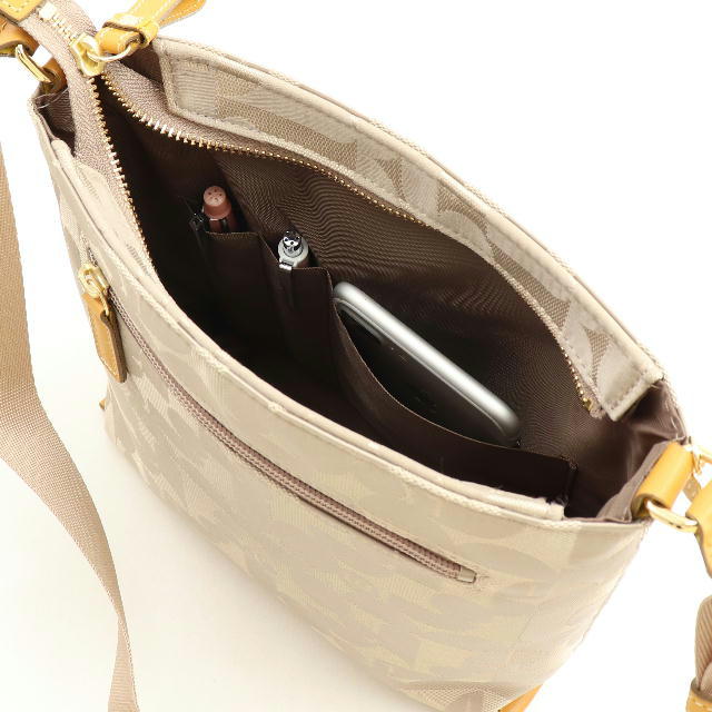 シェリール　ショルダーバッグ　6430877