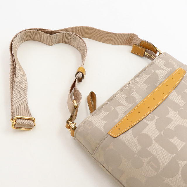 シェリール　ショルダーバッグ　6430877