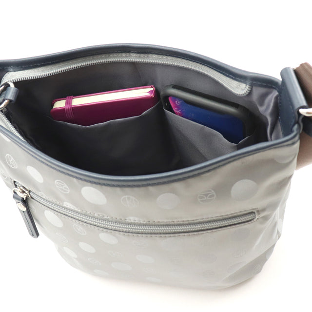 スリーズ　ショルダーバッグ　6433700