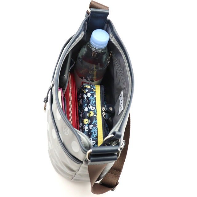 スリーズ　ショルダーバッグ　6433700