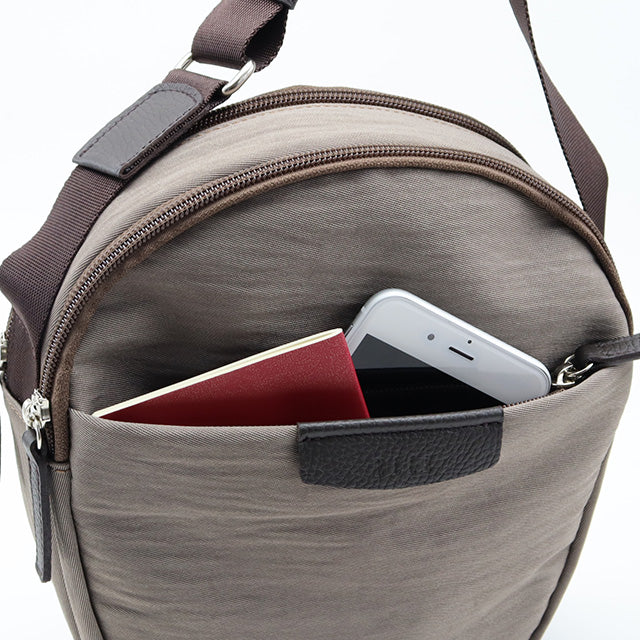 ピリエ　ショルダーバッグ　6433050